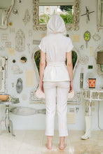 Load image into Gallery viewer, Vest with hood
