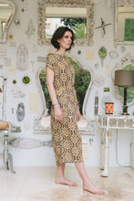 Load image into Gallery viewer, Long dress with pocket
